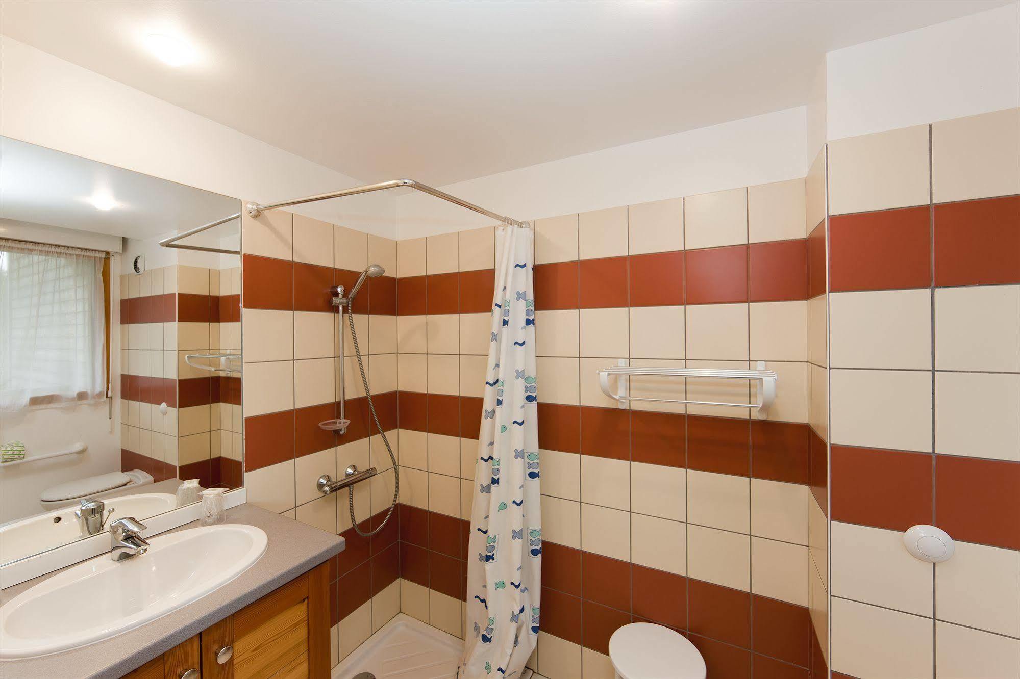 Hotel Evasion Tonique Villers-le-Lac Esterno foto